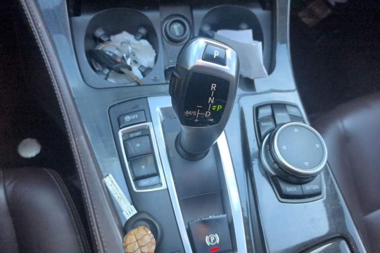 Used BMW 5 Series 2014 525Li Luxury Design Package Gear Lever
