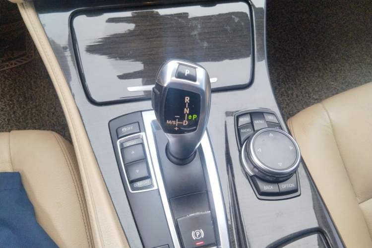 Used BMW 5 Series 2014 525Li Luxury Design Package Gear Lever