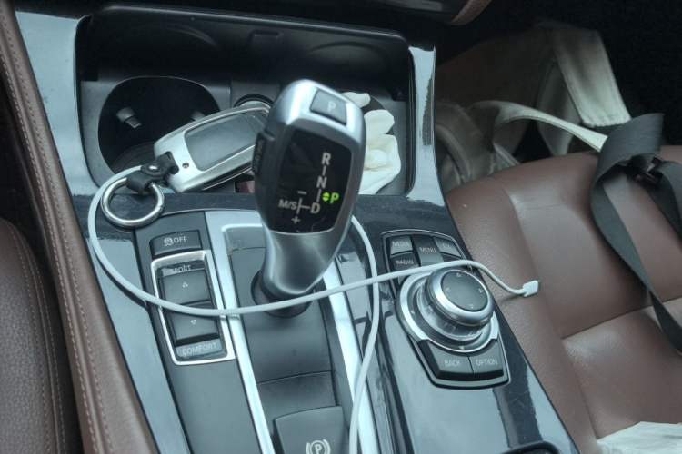 Used BMW 5 Series 2014 520Li Elegant Model Gear Lever