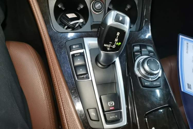 Used BMW 5 Series 2014 525Li Leading Model Gear Lever