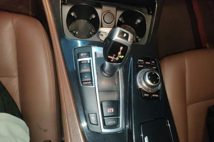 Used BMW 5 Series 2014 520Li Elegant Model Gear Lever