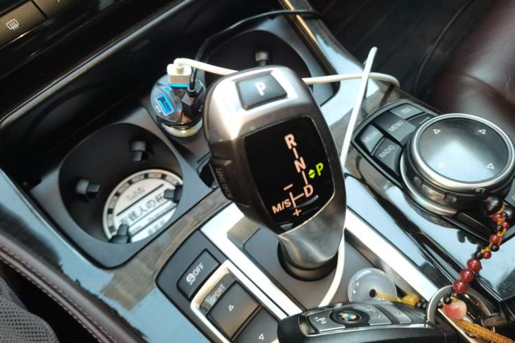 Used BMW 5 Series 2014 525Li Luxury Design Package Gear Lever