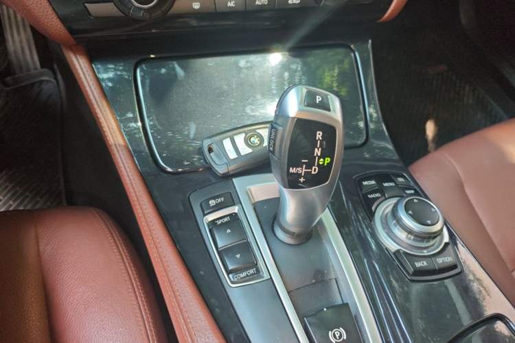 Used BMW 5 Series 2014 520Li Elegant Model Gear Lever