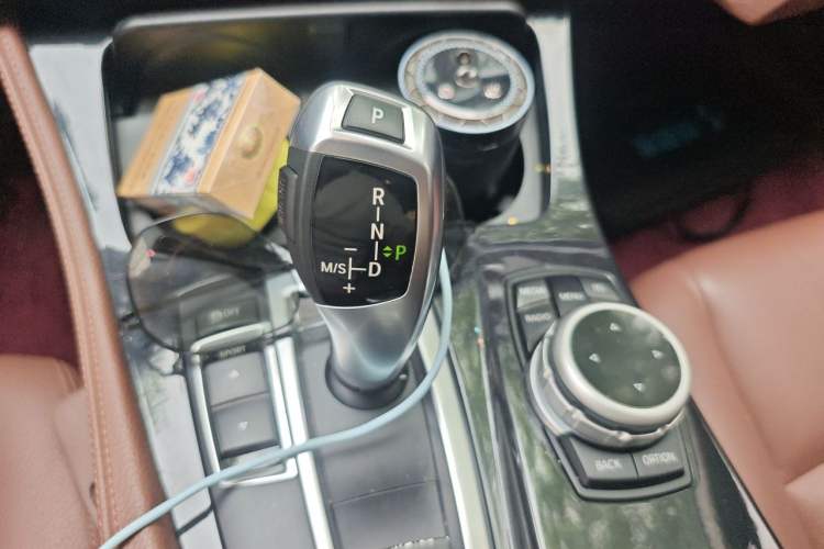 Used BMW 5 Series 2014 520Li Elegant Model Gear Lever