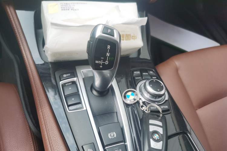 Used BMW 5 Series 2014 520Li Elegant Model Gear Lever