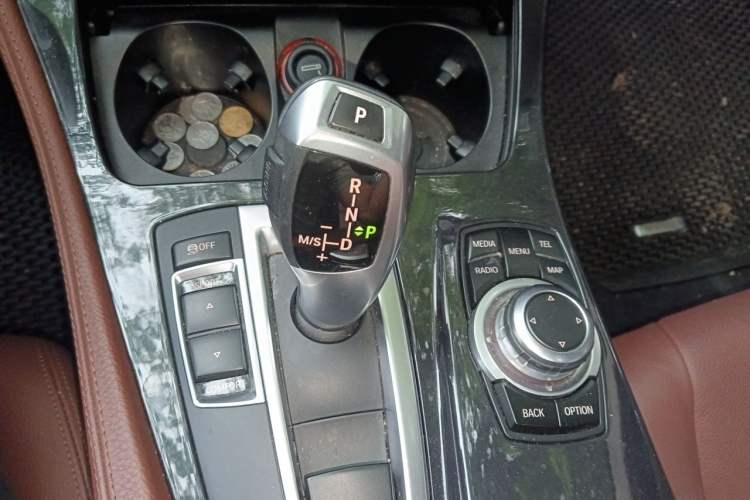 Used BMW 5 Series 2014 520Li Elegant Model Gear Lever