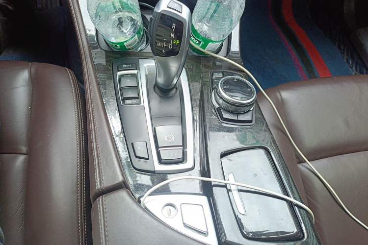 Used BMW 5 Series 2014 525Li Luxury Design Package Gear Lever
