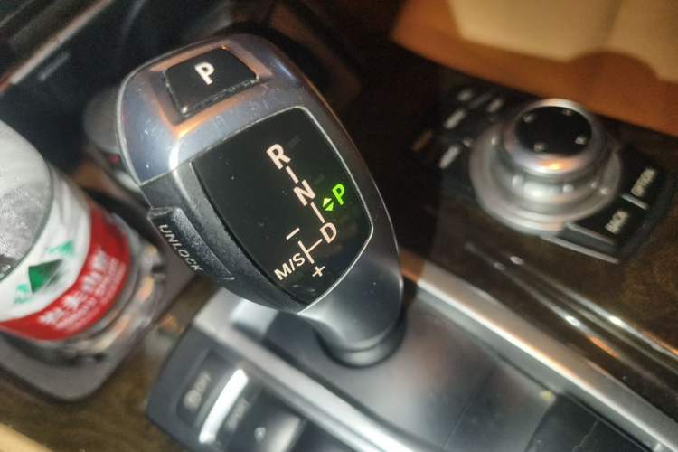 Used BMW 5 Series 2014 525Li Leading Model Gear Lever