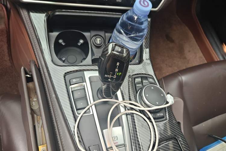 Used BMW 5 Series 2014 525Li Luxury Design Package Gear Lever