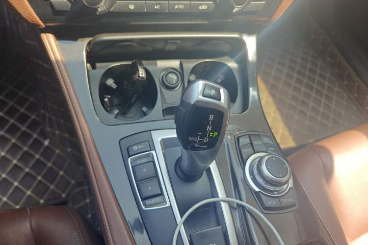 Used BMW 5 Series 2014 525Li Leading Model Gear Lever