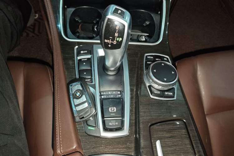 Used BMW 5 Series 2014 525Li Luxury Design Package Gear Lever