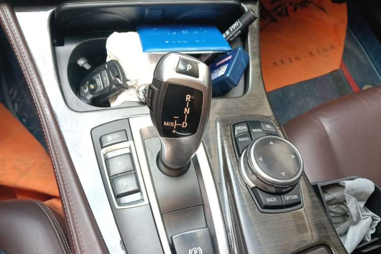Used BMW 5 Series 2014 525Li Luxury Design Package Gear Lever