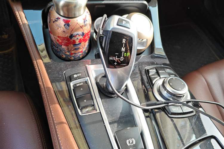 Used BMW 5 Series 2014 520Li Elegant Model Gear Lever
