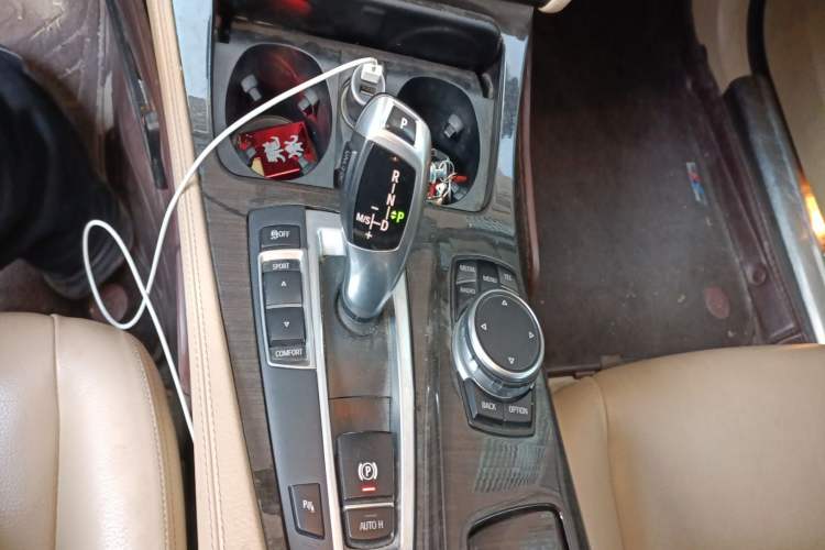 Used BMW 5 Series 2014 525Li Leading Model Gear Lever