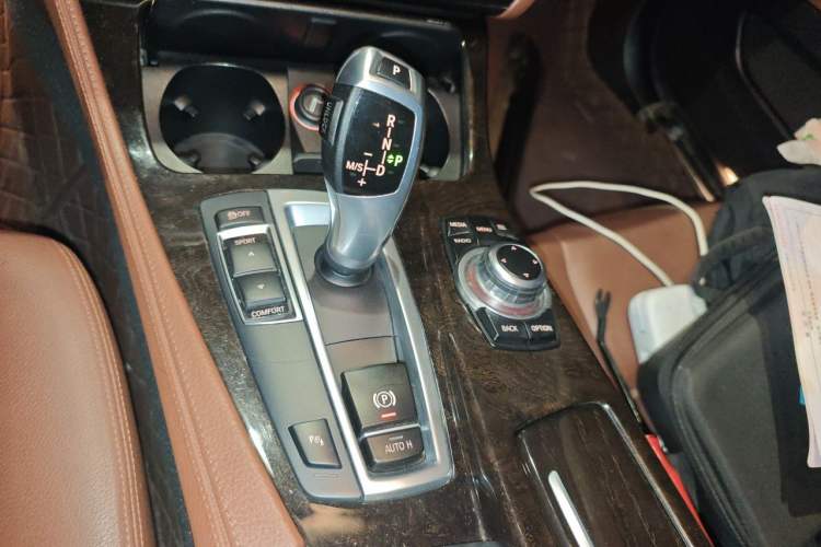 Used BMW 5 Series 2014 525Li Leading Model Gear Lever