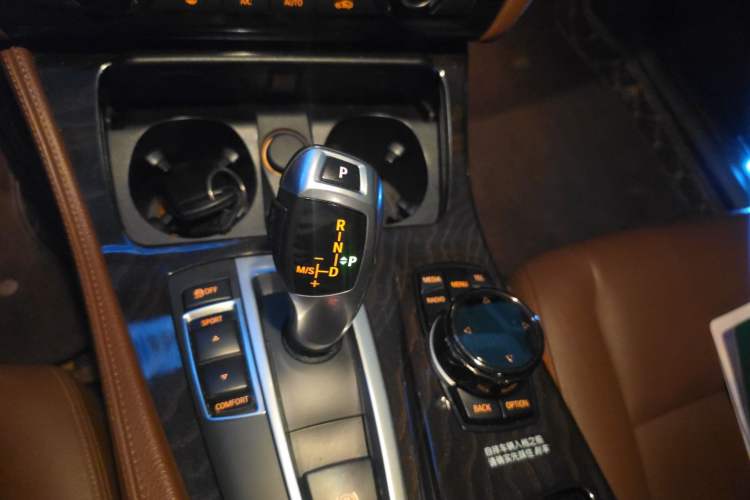 Used BMW 5 Series 2014 525Li Leading Model Gear Lever