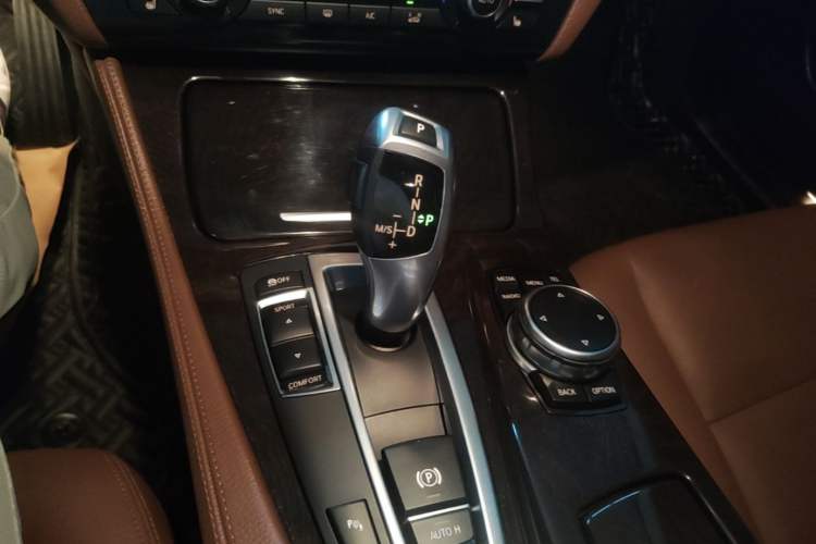 Used BMW 5 Series 2014 528Li Leading Model Gear Lever