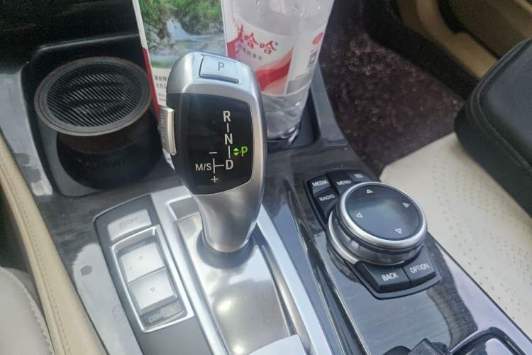 Used BMW 5 Series 2014 528Li Luxury Design Package Gear Lever