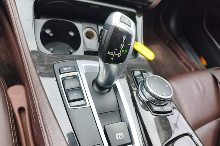 Used BMW 5 Series 2014 525Li Luxury Design Package Gear Lever