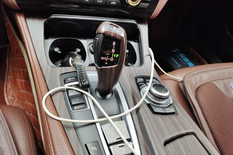 Used BMW 5 Series 2014 520Li Elegant Model Gear Lever