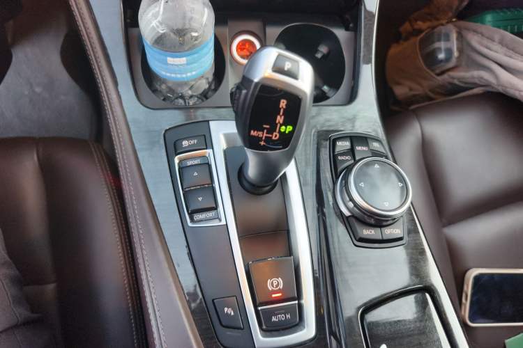 Used BMW 5 Series 2014 525Li Luxury Design Package Gear Lever