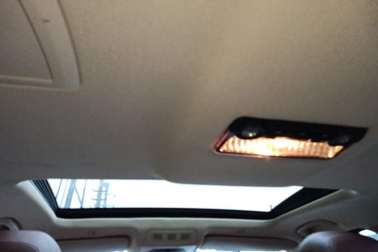 Used BMW 5 Series 2014 525Li Leading Model Headliner
