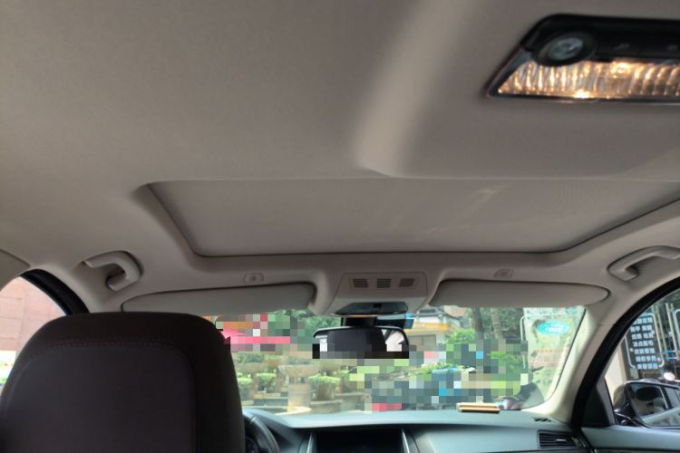 Used BMW 5 Series 2014 525Li Luxury Design Package Headliner
