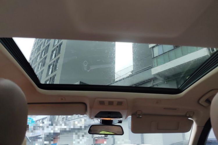 Used BMW 5 Series 2014 525Li Leading Model Headliner