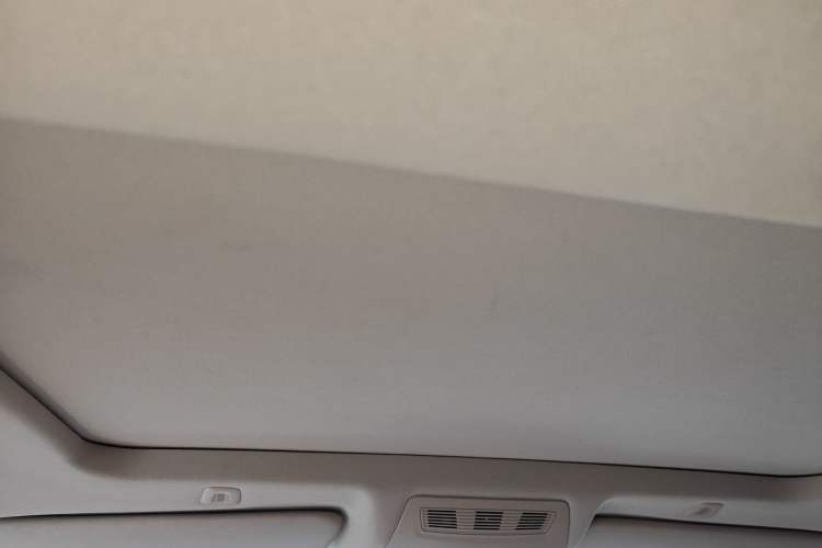 Used BMW 5 Series 2014 525Li Leading Model Headliner