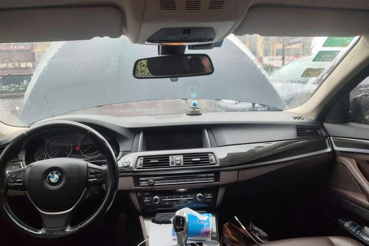 Used BMW 5 Series 2014 525Li Luxury Design Package Headliner