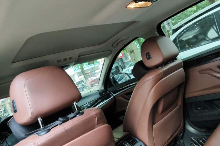 Used BMW 5 Series 2014 525Li Leading Model Headliner