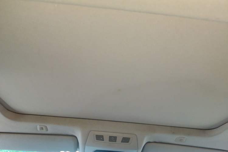 Used BMW 5 Series 2014 525Li Luxury Design Package Headliner