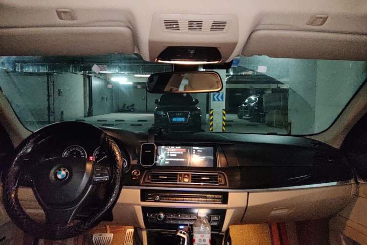 Used BMW 5 Series 2014 525Li Luxury Design Package Headliner