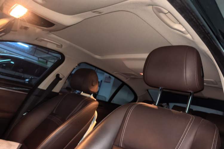 Used BMW 5 Series 2014 525Li Luxury Design Package Headliner