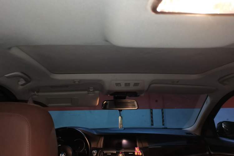 Used BMW 5 Series 2014 528Li Leading Model Headliner