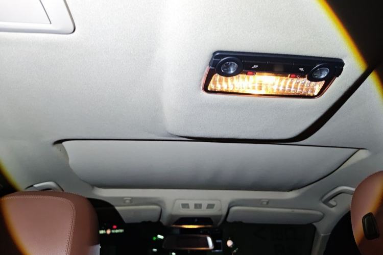 Used BMW 5 Series 2014 525Li Leading Model Headliner