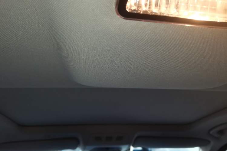 Used BMW 5 Series 2014 525Li Luxury Design Package Headliner