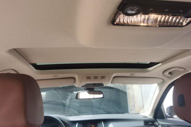 Used BMW 5 Series 2014 520Li Elegant Model Headliner