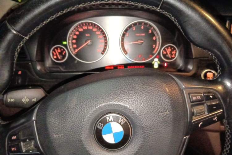 Used BMW 5 Series 2014 525Li Luxury Design Package Instrument Cluster