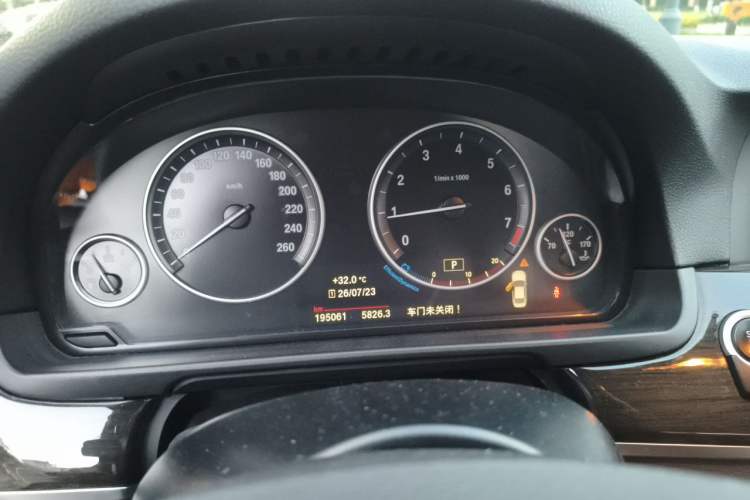 Used BMW 5 Series 2014 525Li Luxury Design Package Instrument Cluster