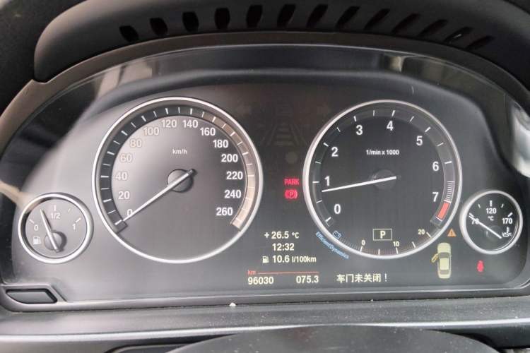 Used BMW 5 Series 2014 525Li Luxury Design Package Instrument Cluster