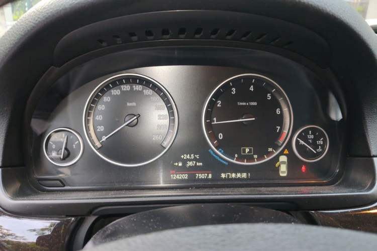 Used BMW 5 Series 2014 525Li Leading Model Instrument Cluster