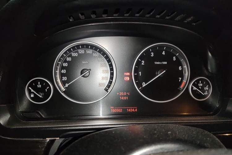 Used BMW 5 Series 2014 525Li Luxury Design Package Instrument Cluster