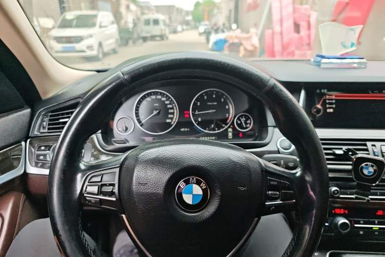 Used BMW 5 Series 2014 525Li Luxury Design Package Instrument Cluster