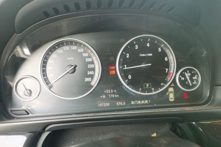 Used BMW 5 Series 2014 525Li Luxury Design Package Instrument Cluster