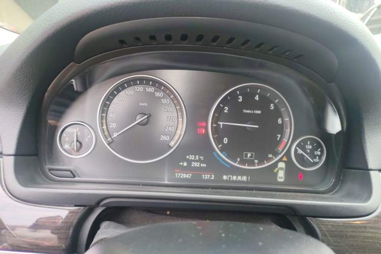 Used BMW 5 Series 2014 525Li Luxury Design Package Instrument Cluster