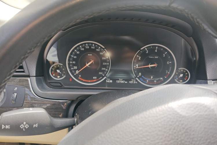 Used BMW 5 Series 2014 525Li Luxury Design Package Instrument Cluster