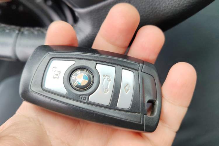 Used BMW 5 Series 2014 525Li Leading Model Interior 1