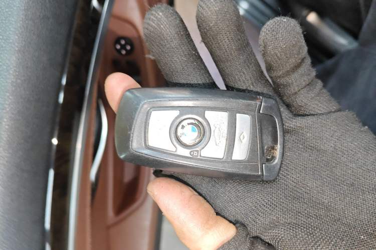Used BMW 5 Series 2014 528Li Leading Model Interior 1