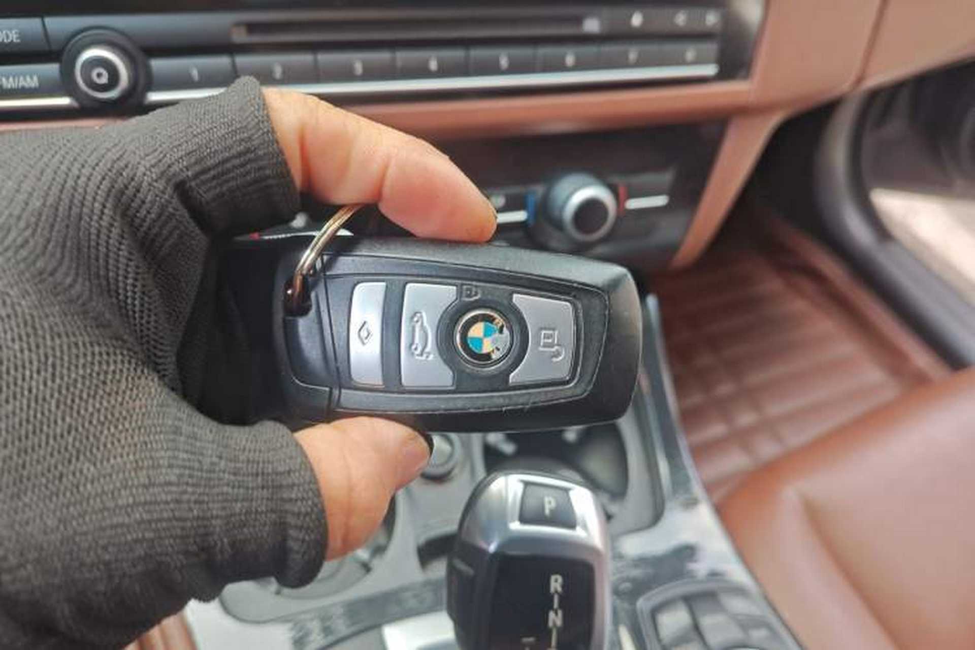 Used BMW 5 Series 2014 520i Elegant Edition Interior 1